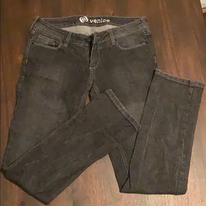 Women’s skinny jeans